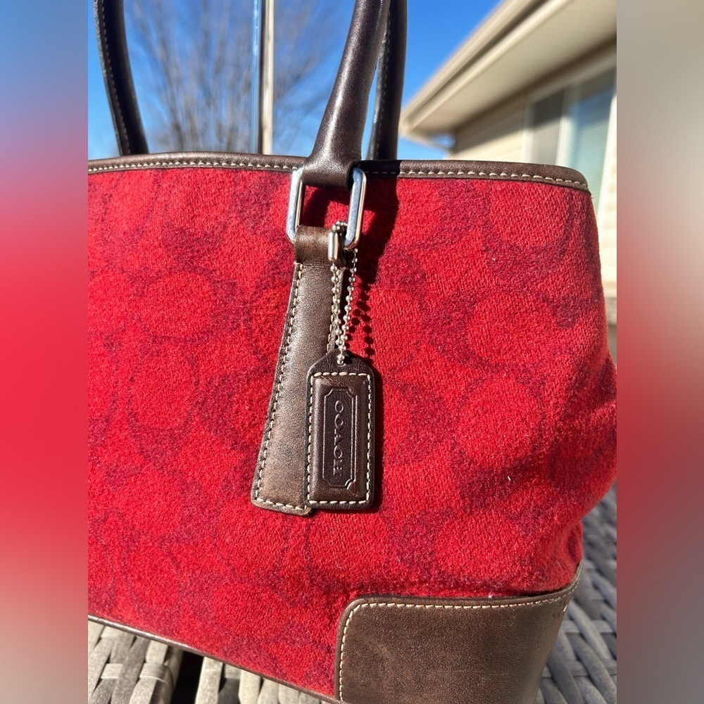1991 Rare True Vintage Coach Signature Wool & Leather Tote Deep Red EUC! - Picture 4 of 13